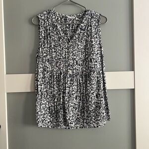 GAP Sleeveless Blouse